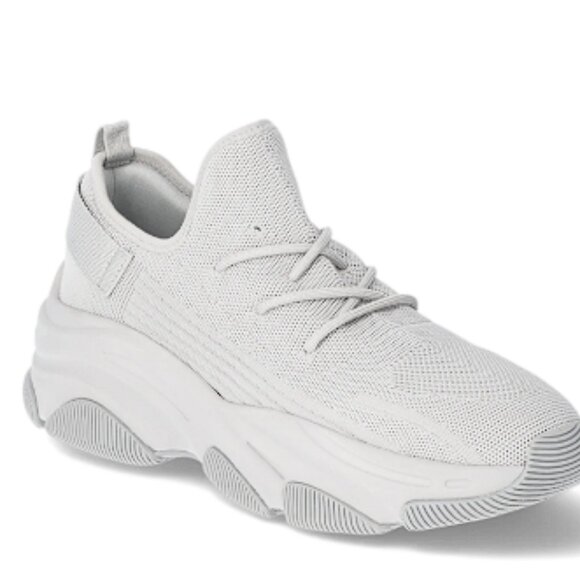 BRAND NEW Men's Fashion Casual Sneaker Gray